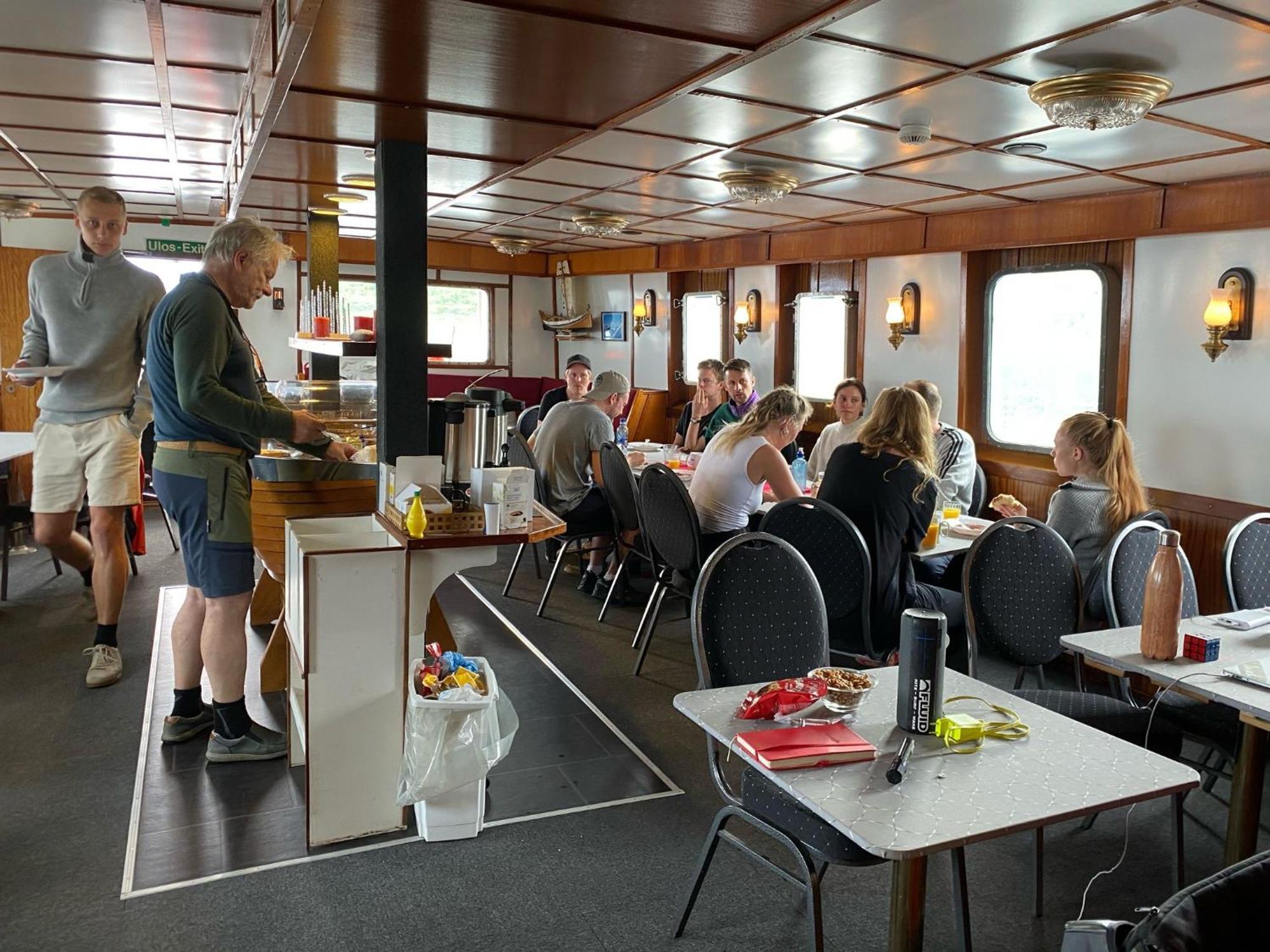 Norwegian Fjord Explorer Line Тромсё Экстерьер фото