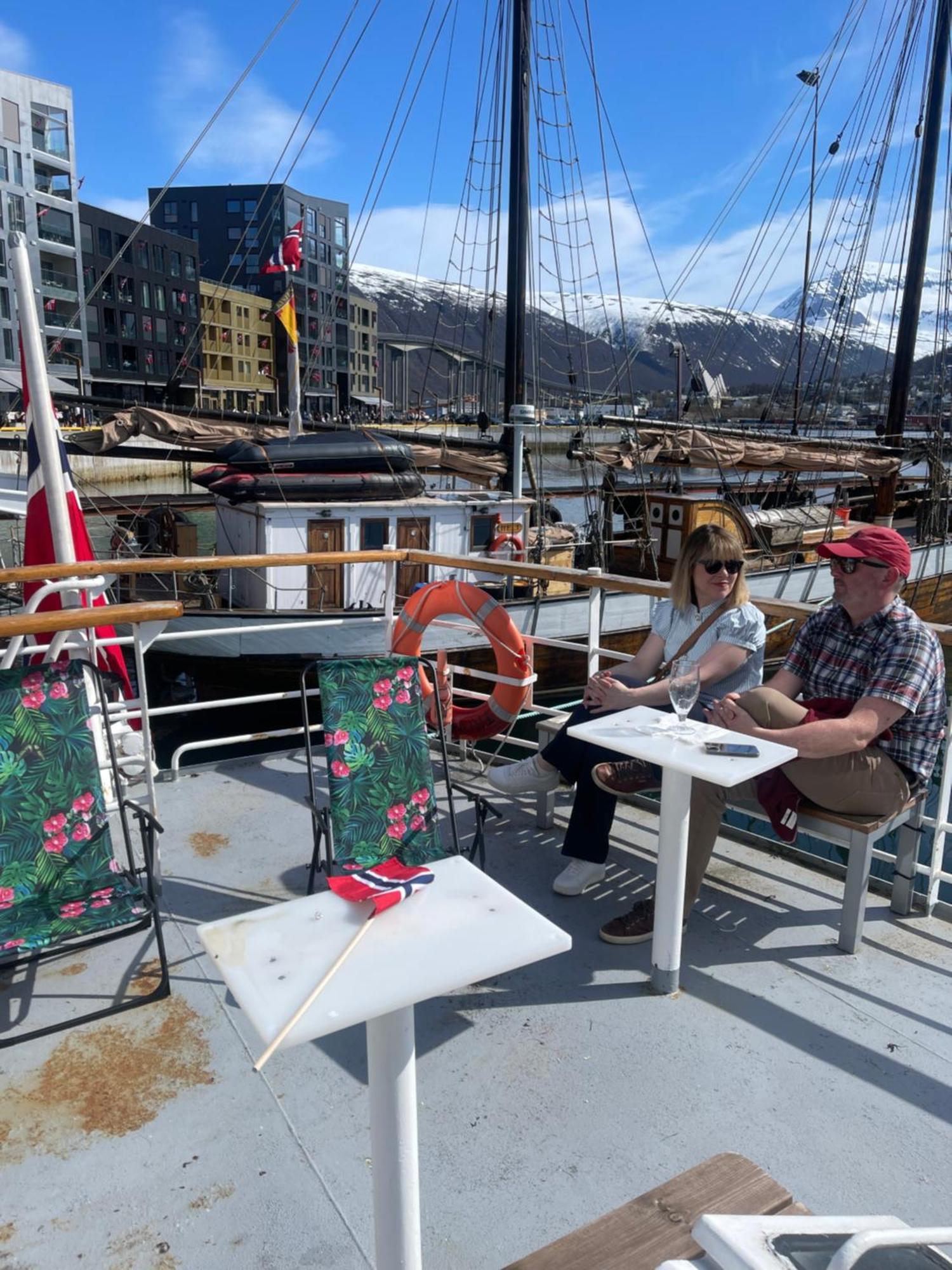 Norwegian Fjord Explorer Line Тромсё Экстерьер фото