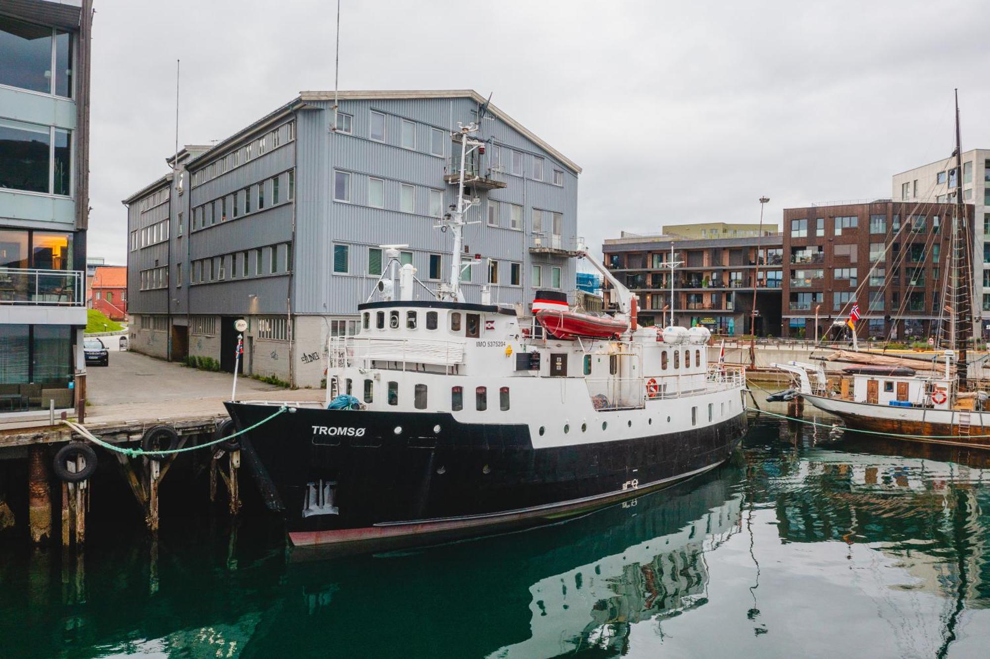 Norwegian Fjord Explorer Line Тромсё Экстерьер фото