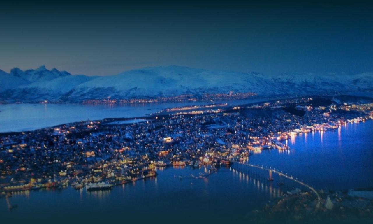 Norwegian Fjord Explorer Line Тромсё Экстерьер фото